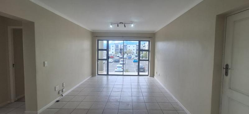 2 Bedroom Property for Sale in Whispering Pines Western Cape